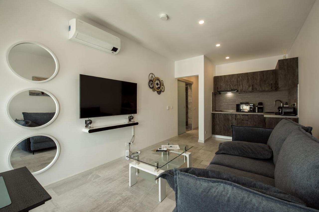 Fancy Penthouse Studio With Lakeview W10 布加勒斯特 外观 照片